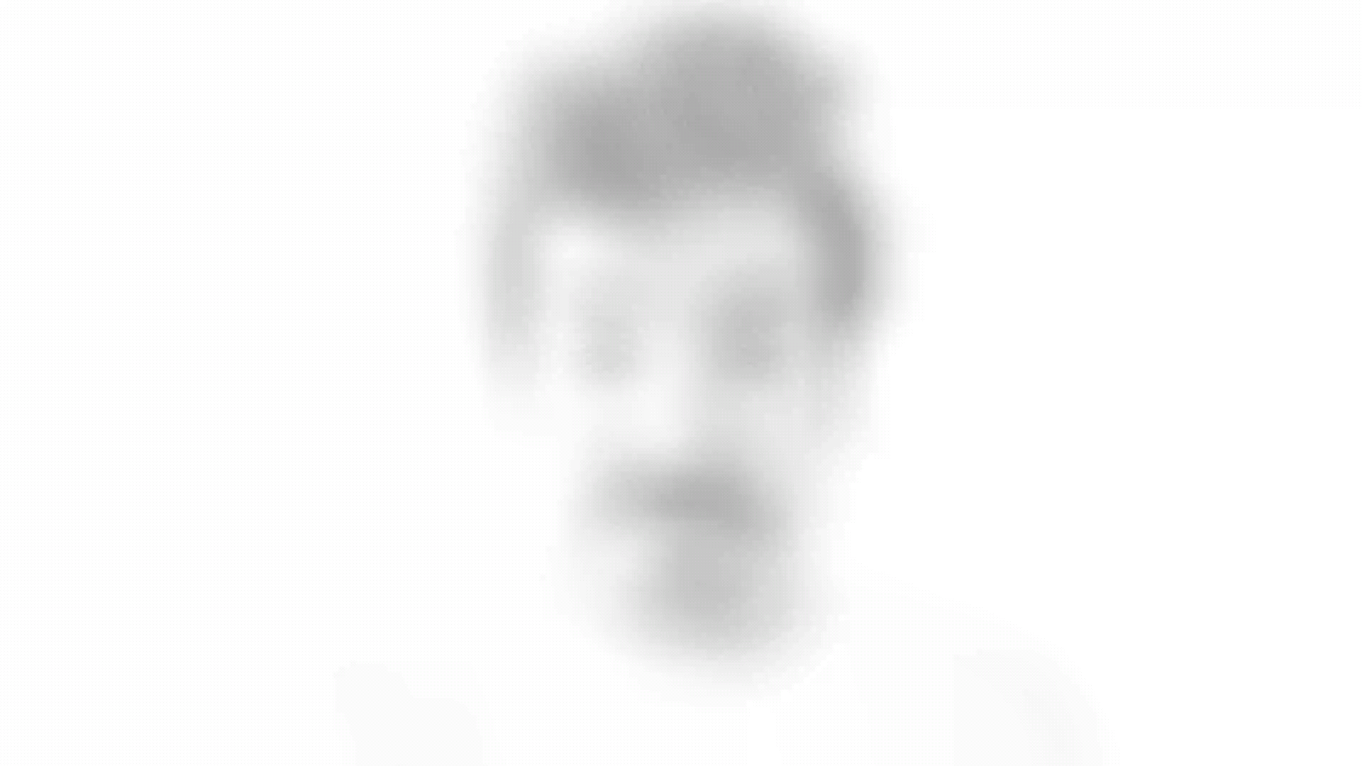 Portrait flou de Teppe Daniels, renforçant le mystère.